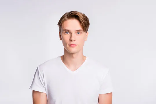 客服与合规支持